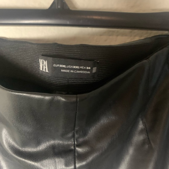 Zara women’s NWT Vegan Faux Leather Leggings pants black NWOT - Picture 6 of 9